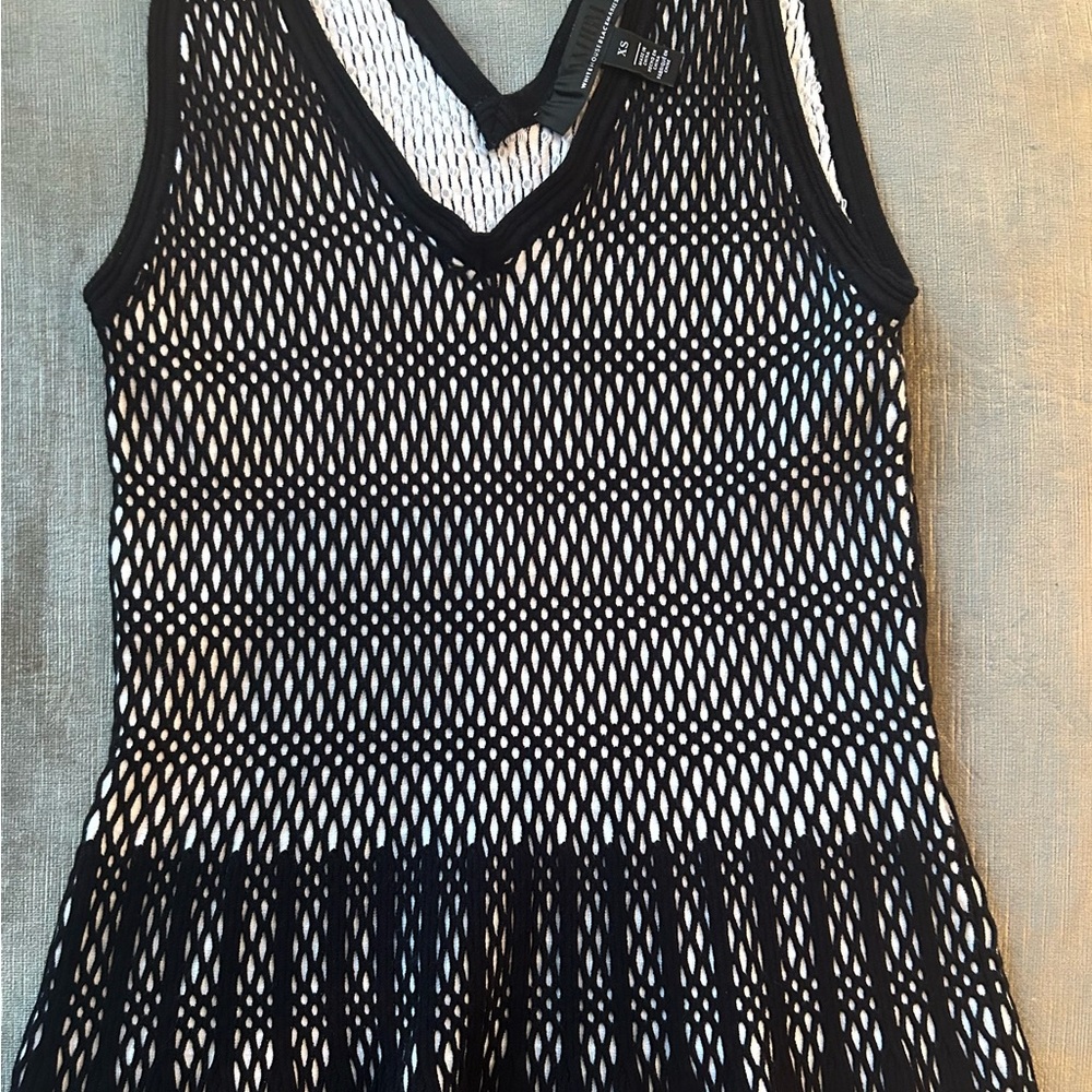 White House Black Market Black and White Knit Sleeveless V-Neck Top